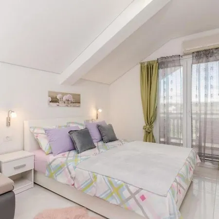 Ferienwohnung Fur 3 Personen Ca 25 Qm In Privlaka, Dalmatien Norddalmatien Apartmán
