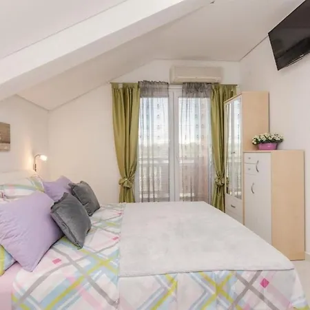 Apartmán Ferienwohnung Fur 3 Personen Ca 25 Qm In Privlaka, Dalmatien Norddalmatien *