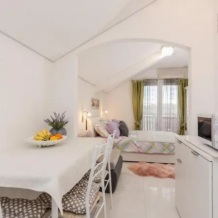 Ferienwohnung Fur 3 Personen Ca 25 Qm In Privlaka, Dalmatien Norddalmatien Apartmán Privlaka (Zadar)