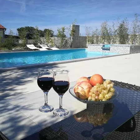 Ferienwohnung Fur 3 Personen Ca 25 Qm In Privlaka, Dalmatien Norddalmatien * Privlaka (Zadar)